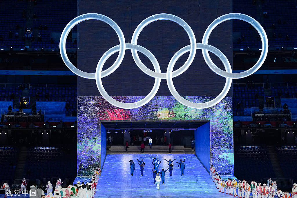 创意绝了冰雪奥运五环亮相冬奥会开幕式科技感十足北京冬奥开幕式是